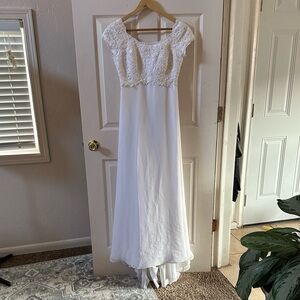 Vintage Cream Lace Empire Waist Regency Wedding Dress Cap Sleeve